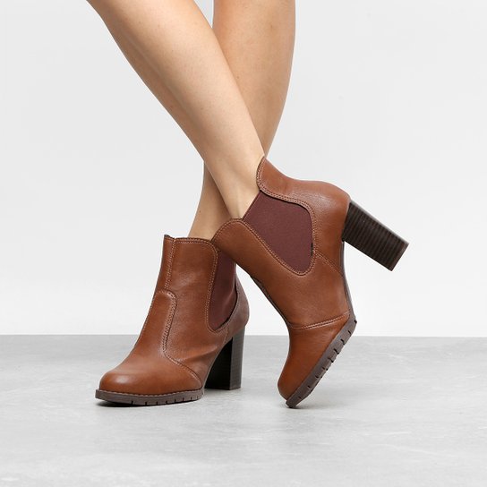 Bota Cano Curto Beira Rio Tratorada Elástico Lateral Feminina - Caramelo