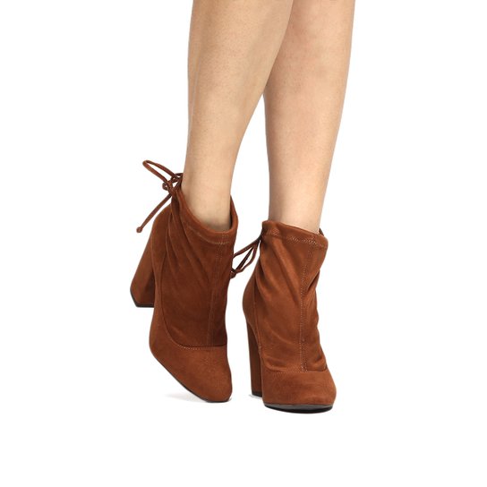 Bota Cano Curto Zatz Amarrações Feminina - Caramelo