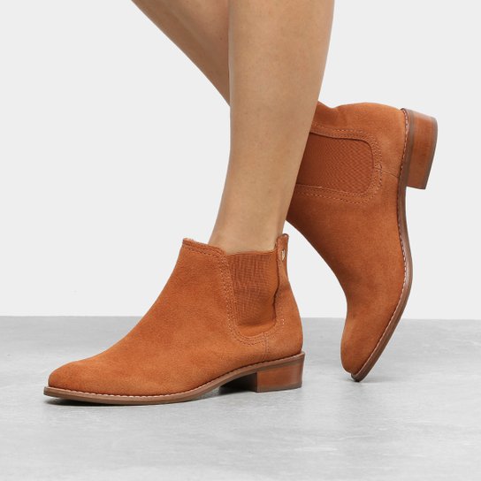 Bota Chelsea Couro Cano Curto Loucos & Santos Salto Curto Feminina - Caramelo