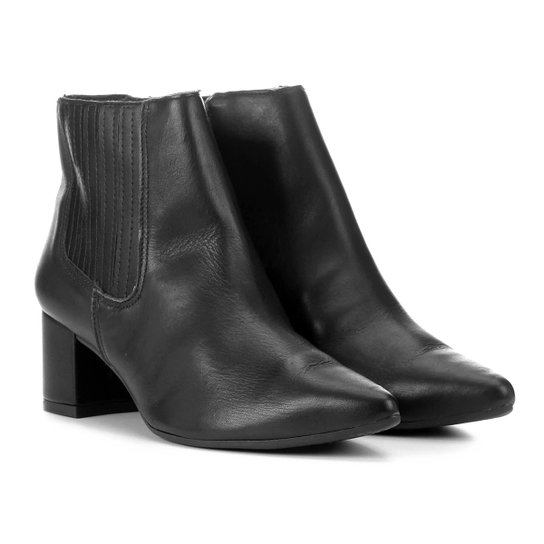 Bota Couro Cano Curto Dakota Bico Fino Feminina - Preto