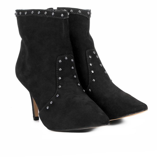 Bota Couro Cano Curto Shoestock Salto Fino Tachas Feminina - Preto