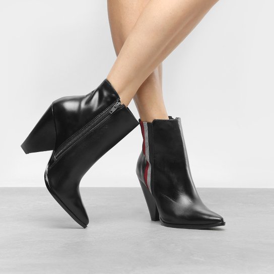 Bota Couro Luiza Barcelos com Salto Cone Feminina - Preto