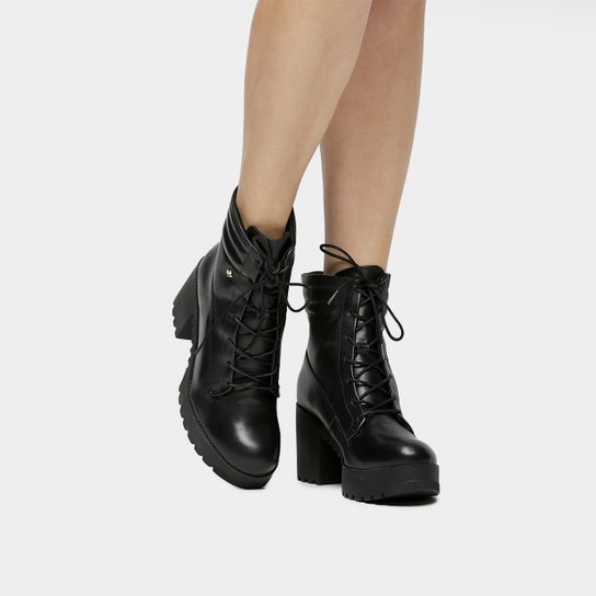 Bota Cravo & Canela Solado Tratorado - Preto