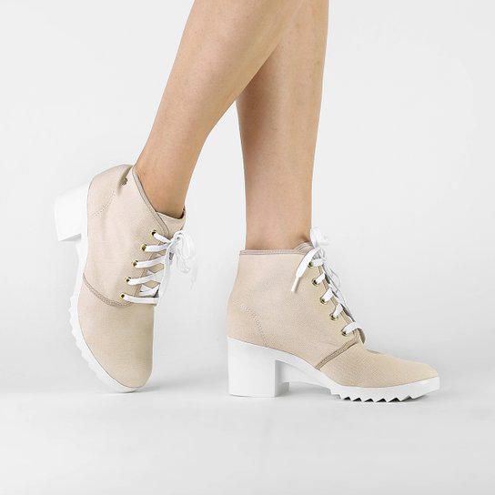 Bota Petite Jolie Coturno Salto Bloco - Bege