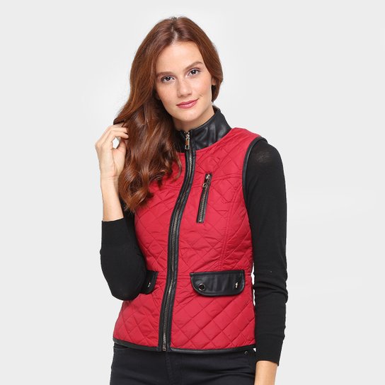 Colete Queen's Matelassê Gola Alta E Recortes Feminino - Vermelho