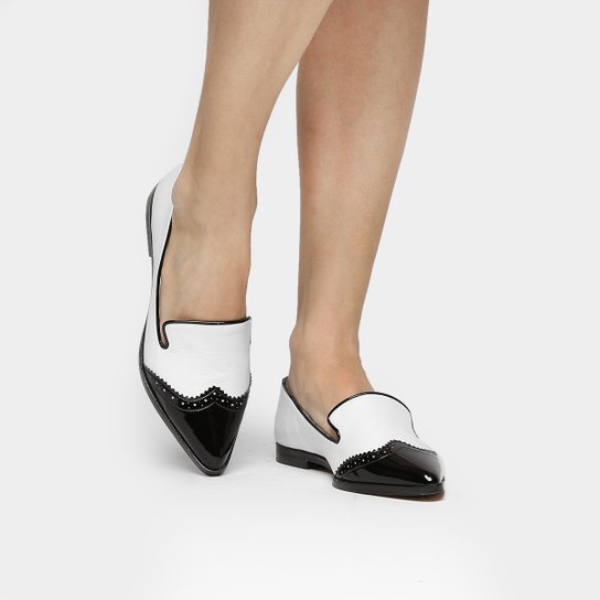 Mocassim Couro Shoestock Bico Fino Brogues Feminino - Branco