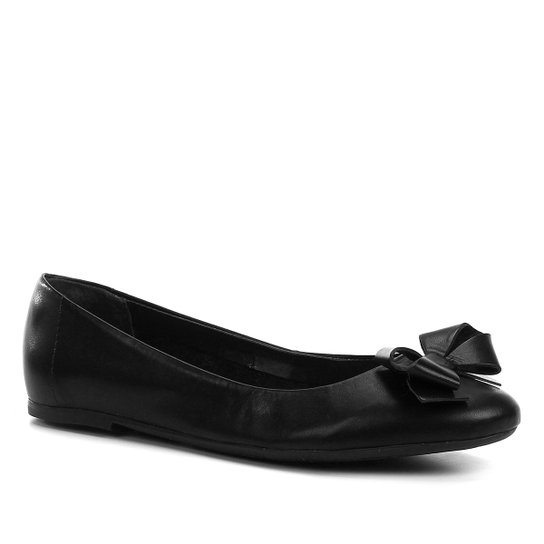 Sapatilha Couro Shoestock Laço Feminina - Preto