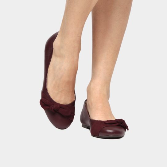 Sapatilha Couro Shoestock Laço Feminina - Vinho