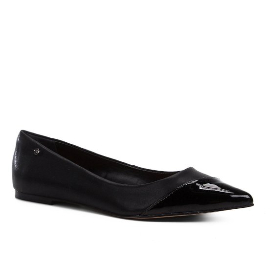Sapatilha Shoestock Bico Fino Verniz Feminina - Preto