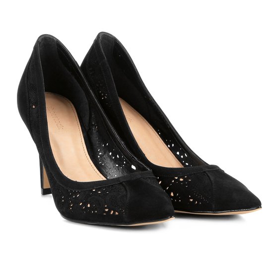 Scarpin Couro Shoestock Salto Alto Lasercut - Preto