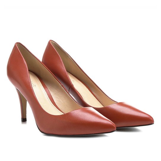 Scarpin Couro Shoestock Salto Médio Bico Fino - Laranja Escuro