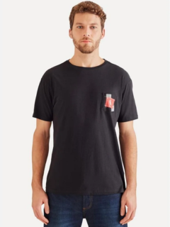 Camiseta Bolso Cb Xadrez