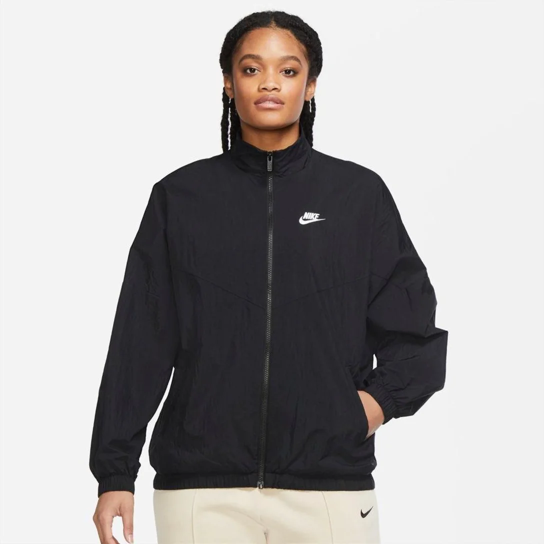 Jaqueta Nike Sportswear Essential Feminina
