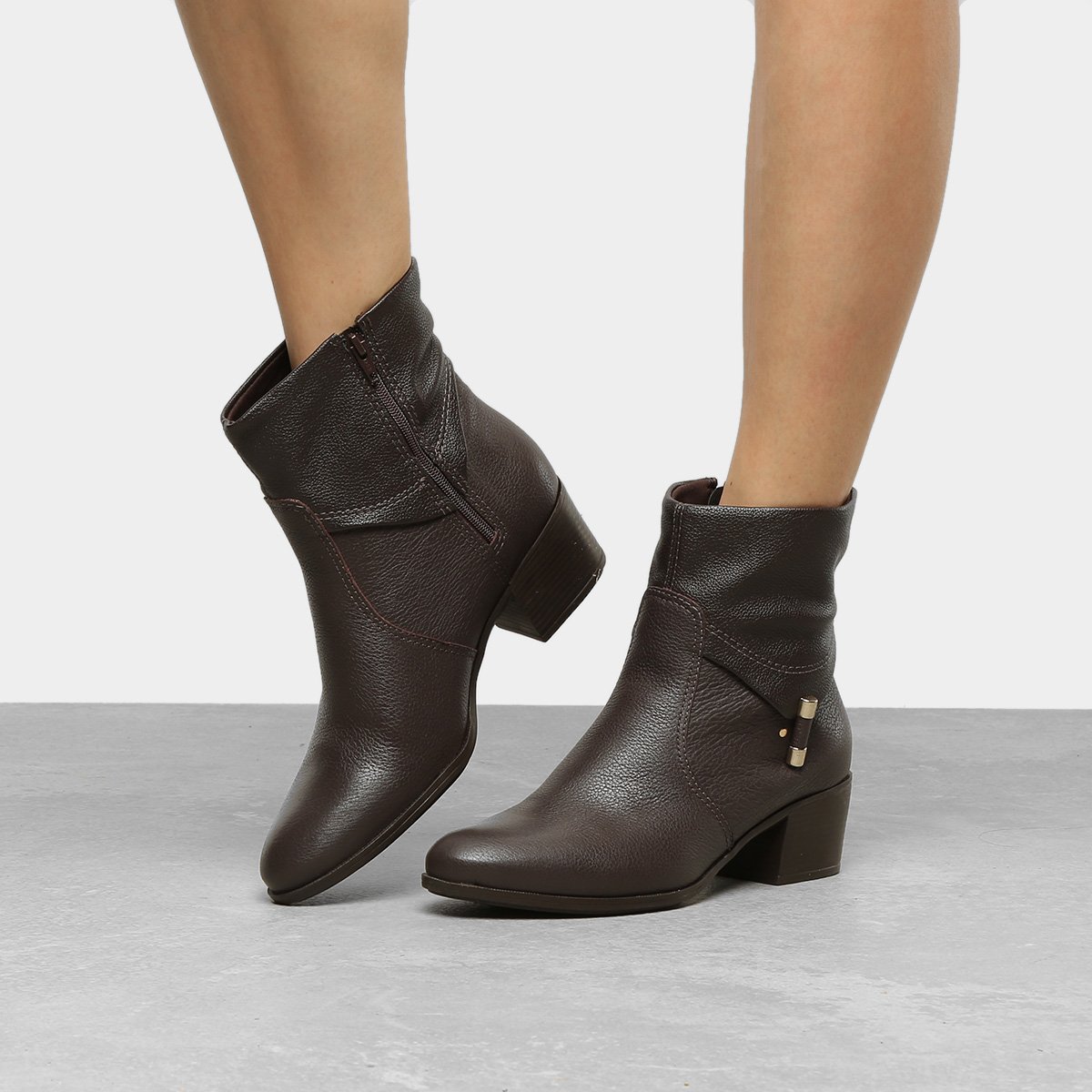 Bota Cano Curto Couro Bottero Salto Grosso Básica Feminina