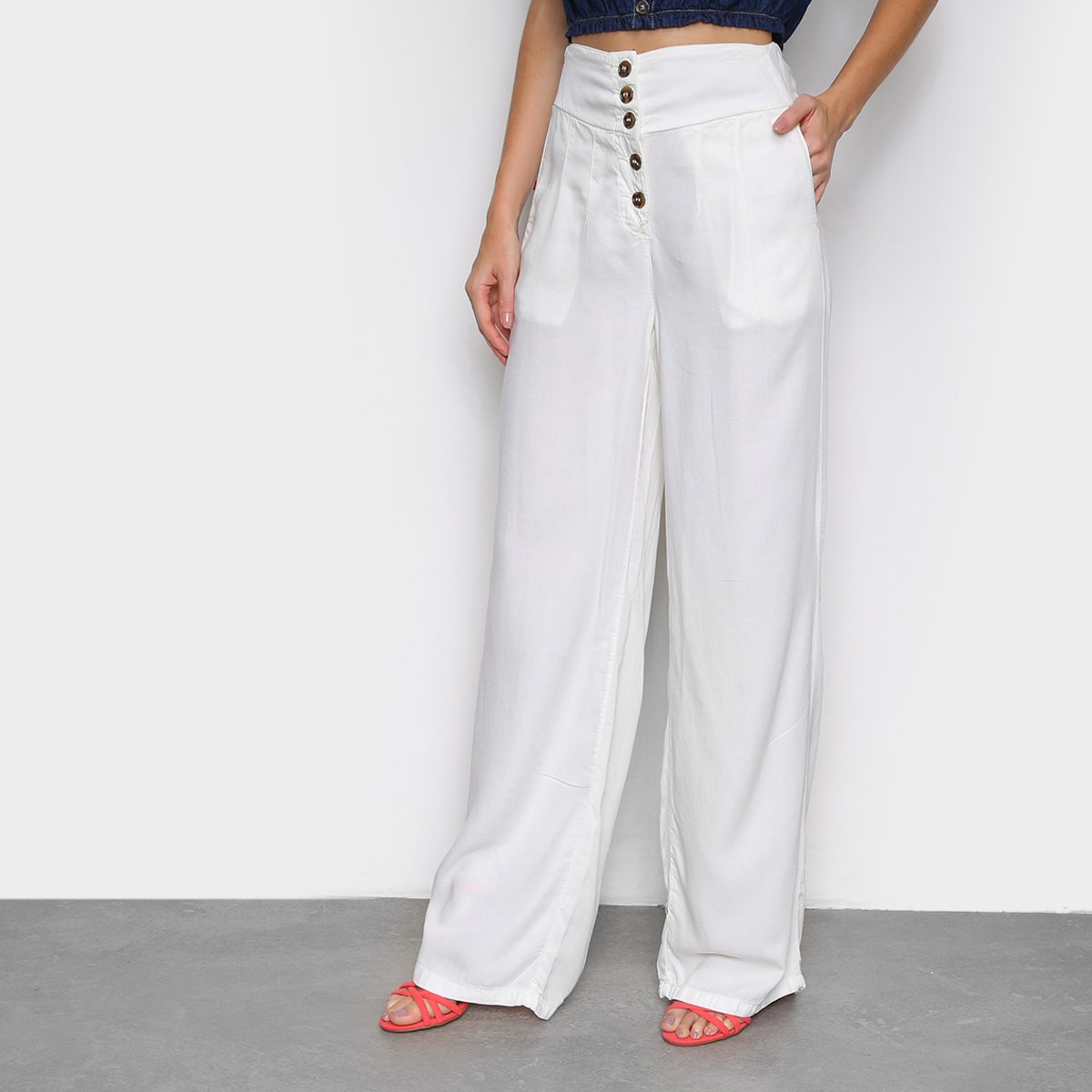 Calça Pantalona Cambos Com Bolsos E Botões Cintura Alta Feminina