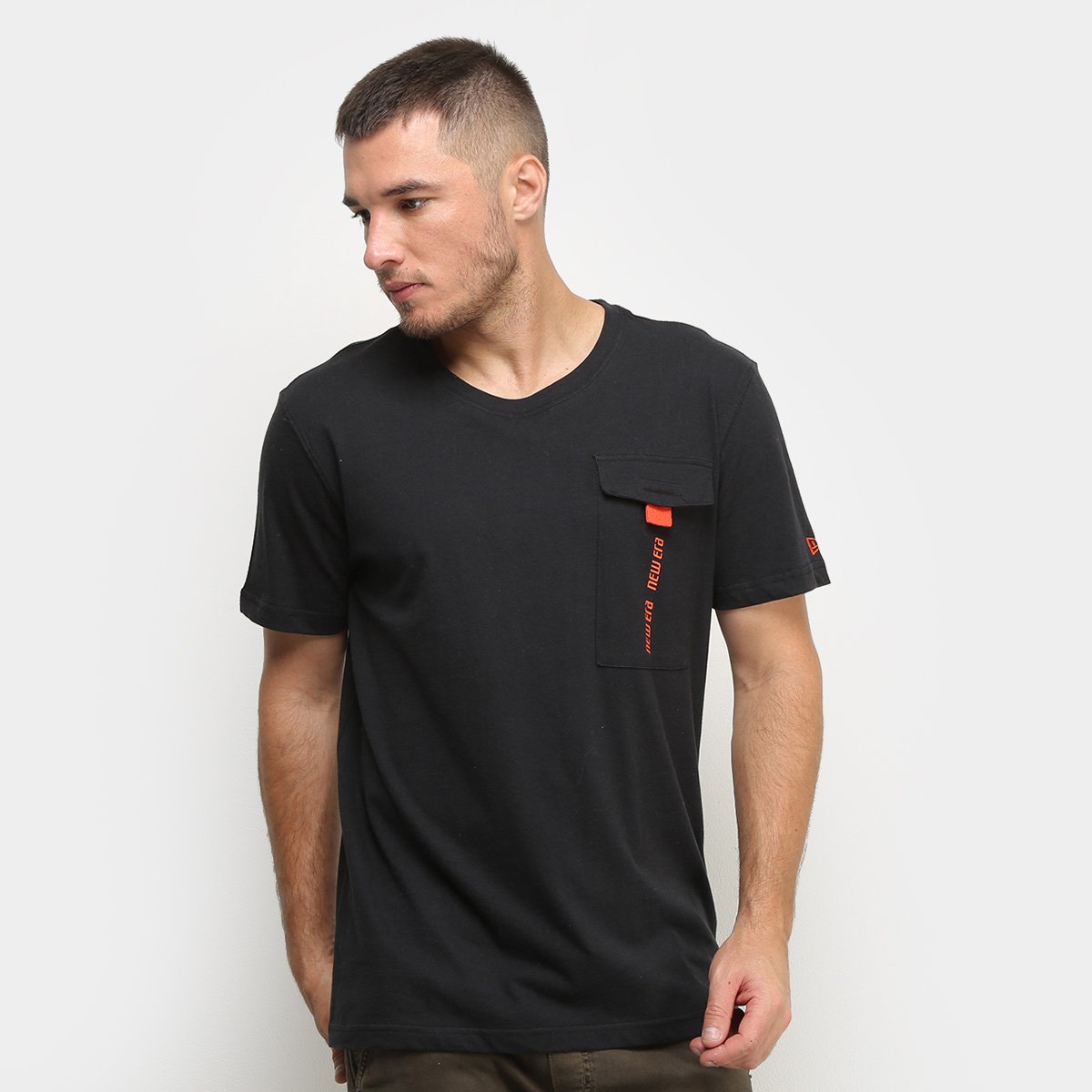Camiseta New Era Utilitary Pocket Masculina