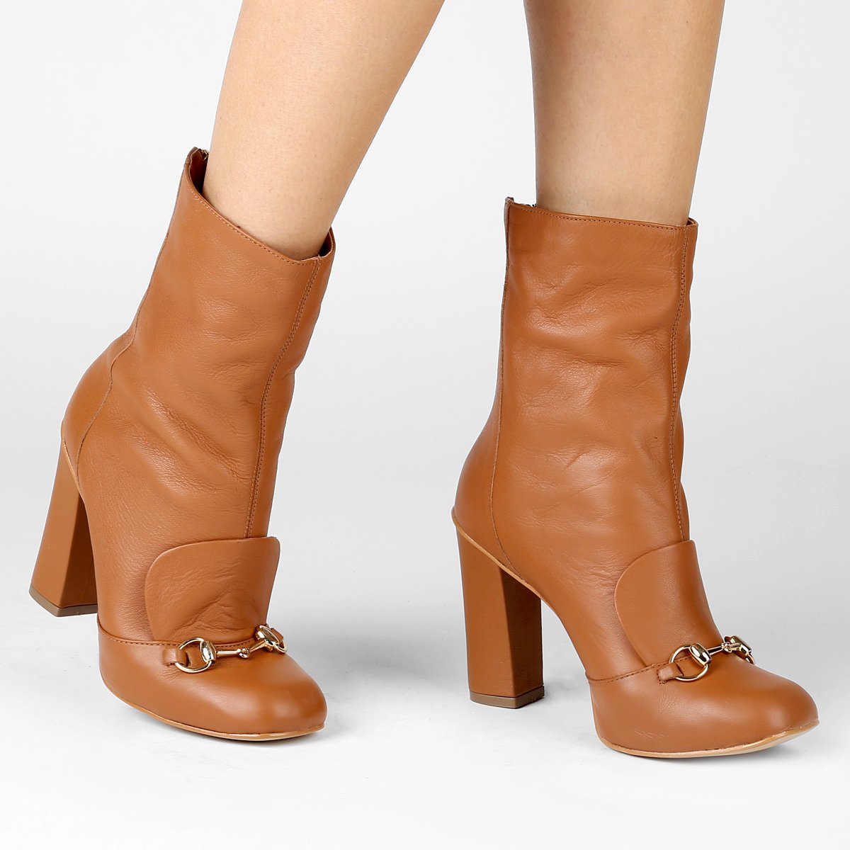 Bota Couro Cano Curto Raphaella Booz Feminina