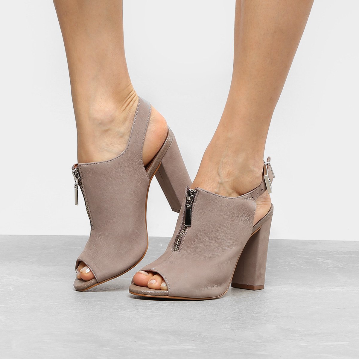 Sandalia Vizzano Ankleboot Salto Grosso Alto com Meia Pata Sola Tratorada  Peep Toe 6466.102 - Banana Shock Calçados