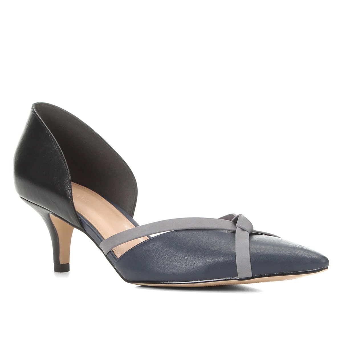 Scarpin Couro Shoestock Salto Médio Tiras