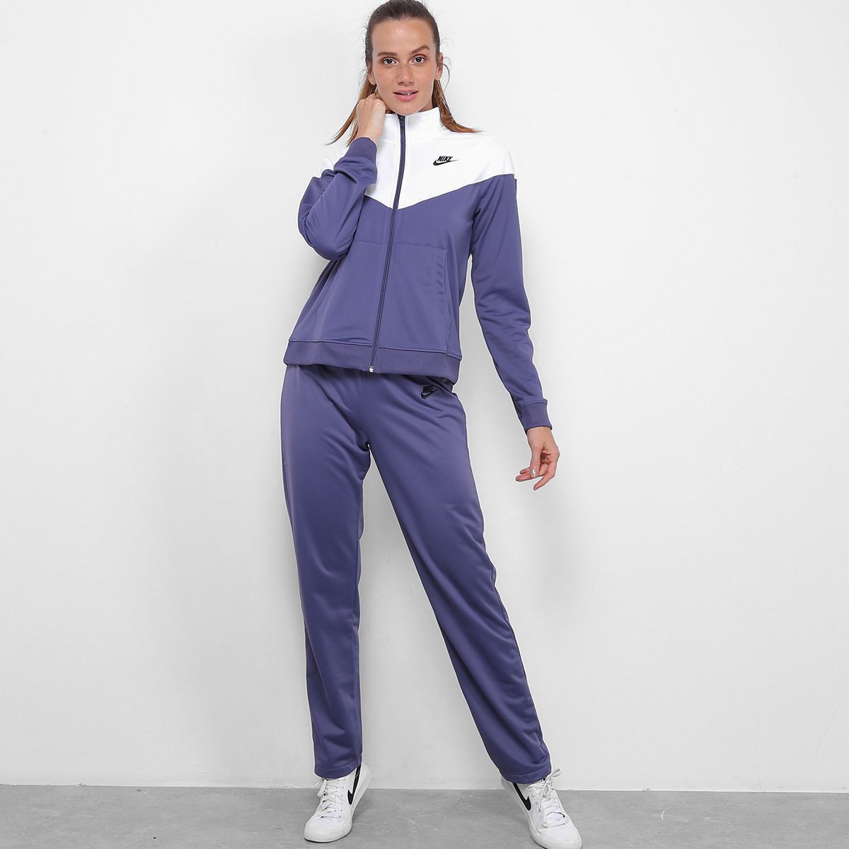 Agasalho Nike NSW Suit Feminino - Roxo+Preto é ruim? Agasalho Nike NSW Suit Feminino - Roxo+Preto é boa?