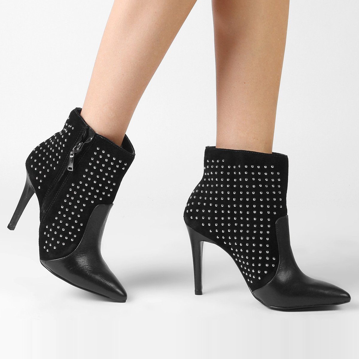 ankle boot tachas
