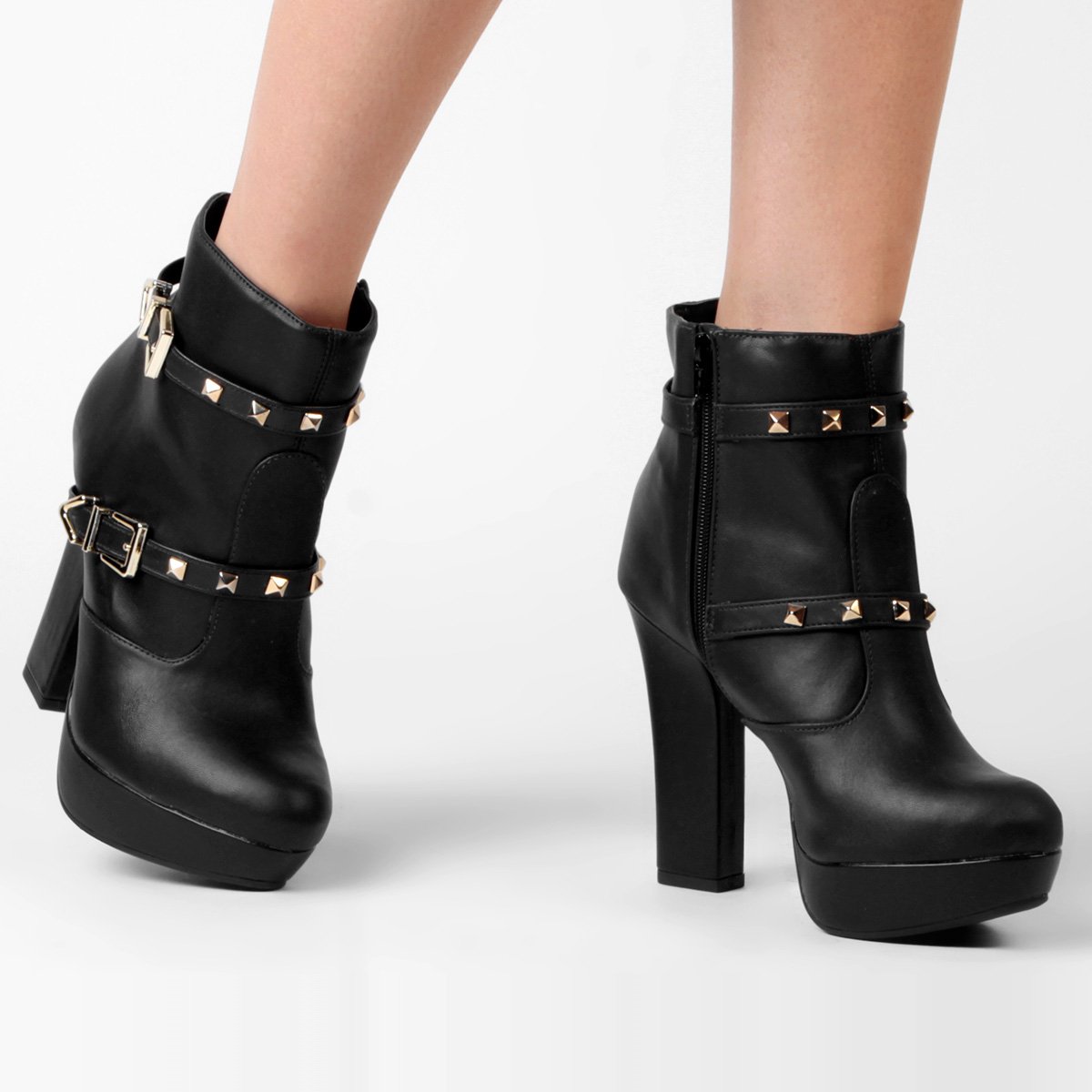 ankle boot com fivelas