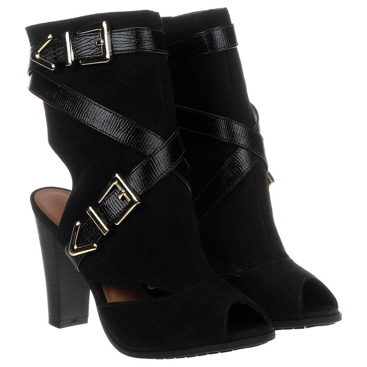 ankle boot com fivelas