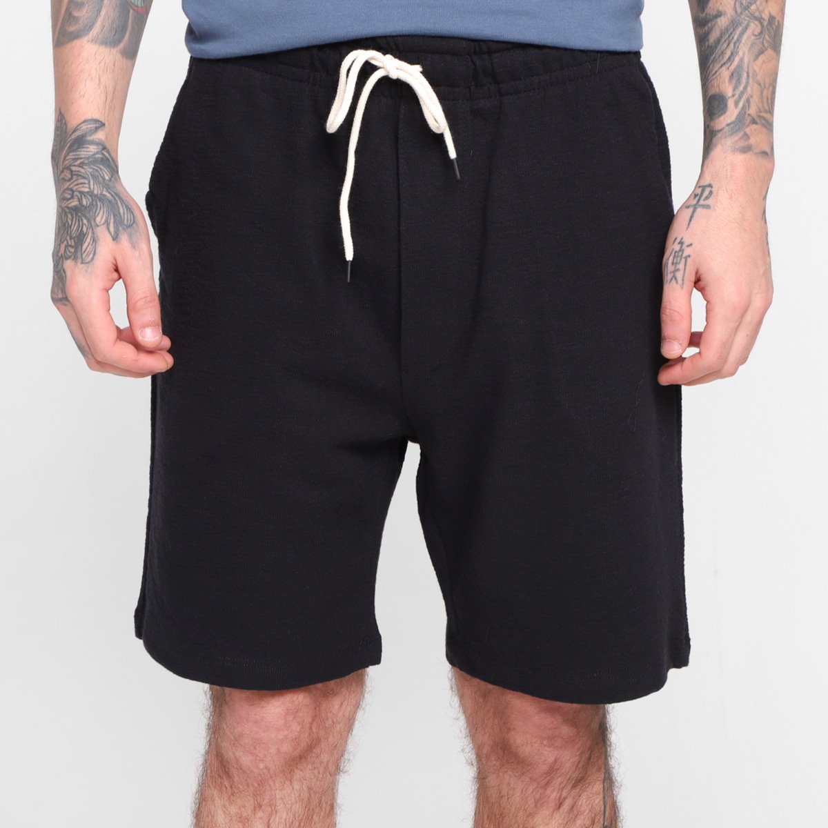 Bermuda Hering Básica Masculina - Preto Menor preço em Bermuda Hering Básica Masculina - Preto