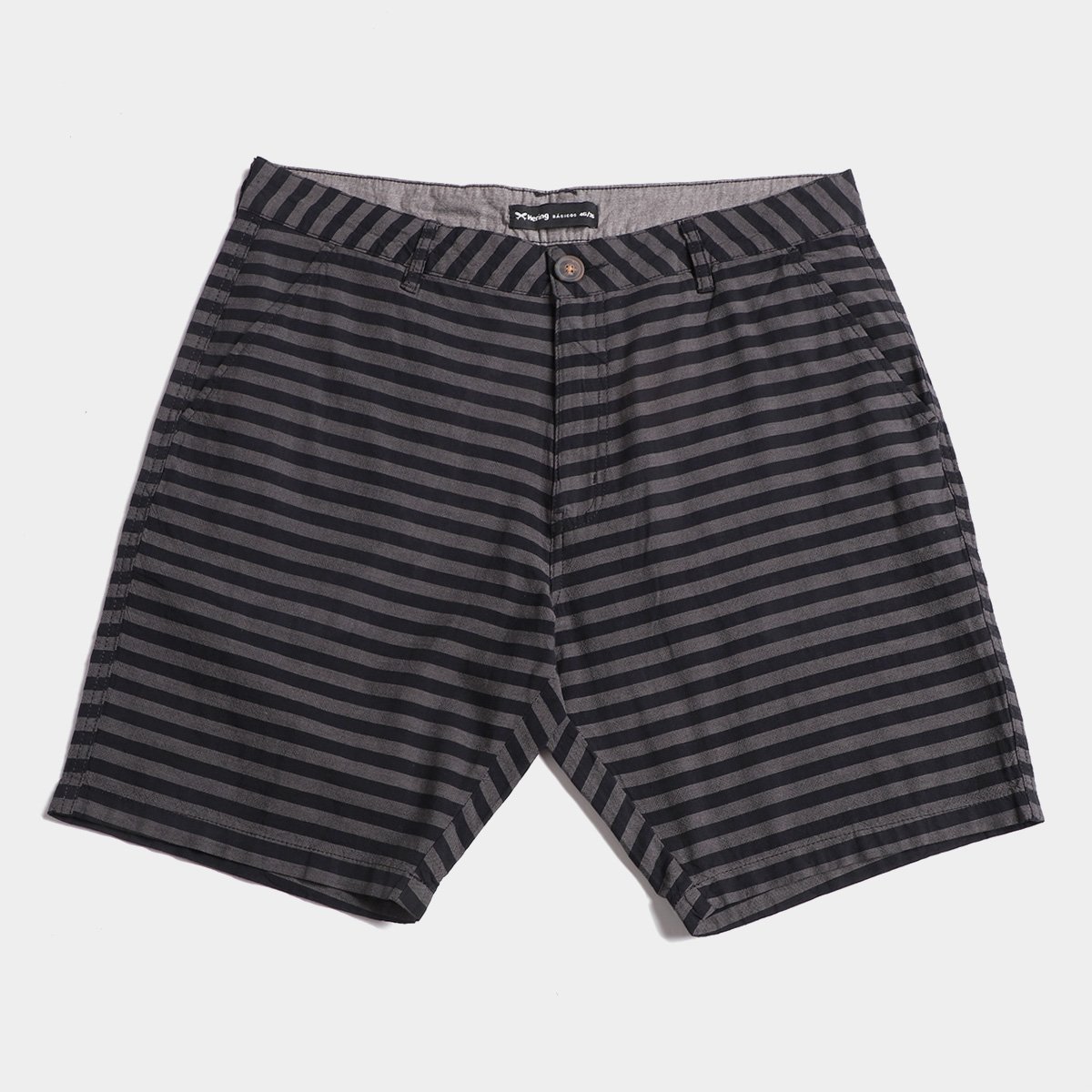 Bermuda Hering Listrada Masculina - Chumbo Menor preço em Bermuda Hering Listrada Masculina - Chumbo
