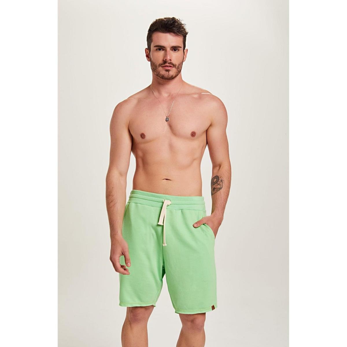 Bermuda Moletinho Masculina The Philippines - Verde Menor preço em Bermuda Moletinho Masculina The Philippines - Verde