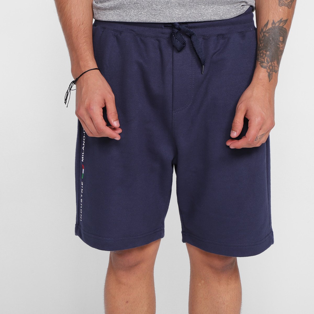 Bermuda Moletom Industrie Estampada Masculina - Marinho Menor preço em Bermuda Moletom Industrie Estampada Masculina - Marinho