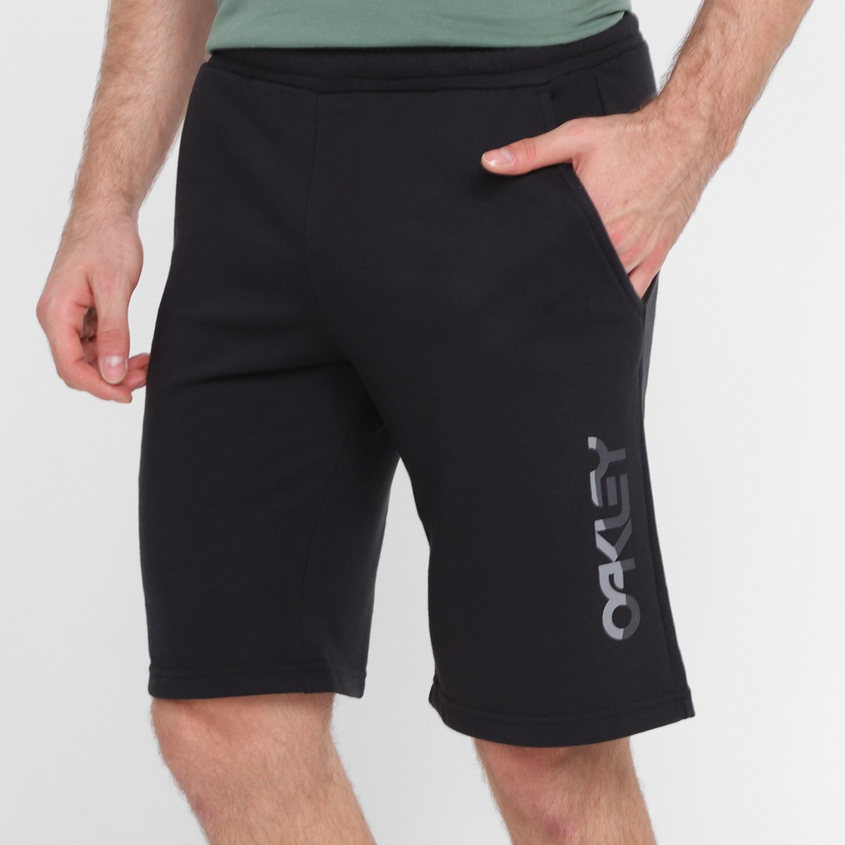 Bermuda Moletom Oakley FP Arcade Wave Masculina - Preto Menor preço em Bermuda Moletom Oakley FP Arcade Wave Masculina - Preto