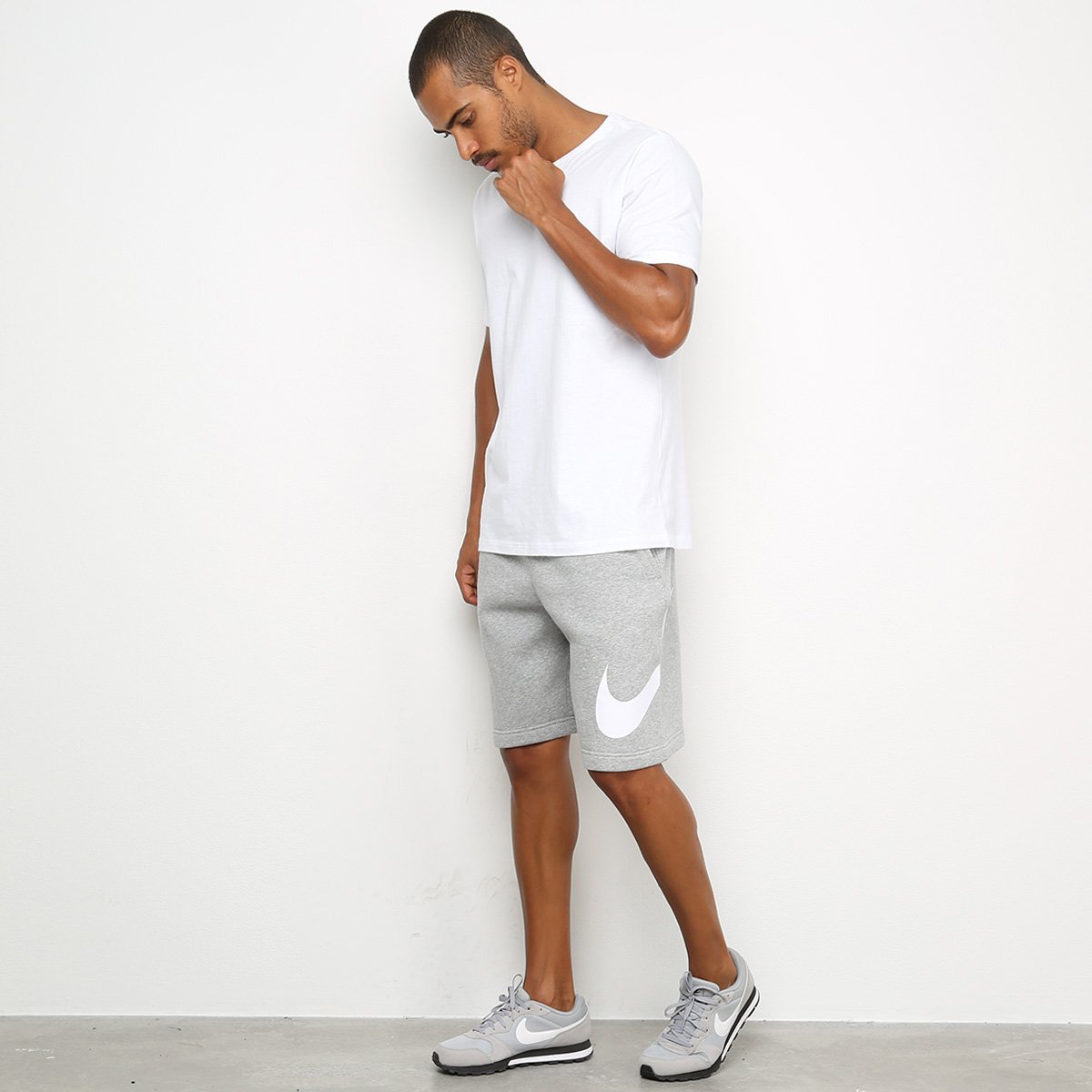 conjunto da nike blusa e bermuda