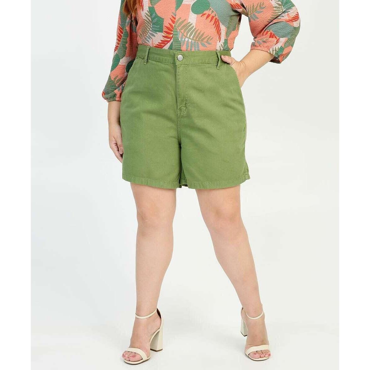 Bermuda Plus Size Feminina Sarja Bolsos Uber Jeans - 10053559999 - Verde Menor preço em Bermuda Plus Size Feminina Sarja Bolsos Uber Jeans - 10053559999 - Verde