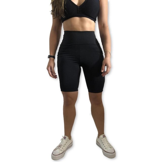 Bermuda Plus Size Heide Ribeiro Fit Bolso para Dispositivos