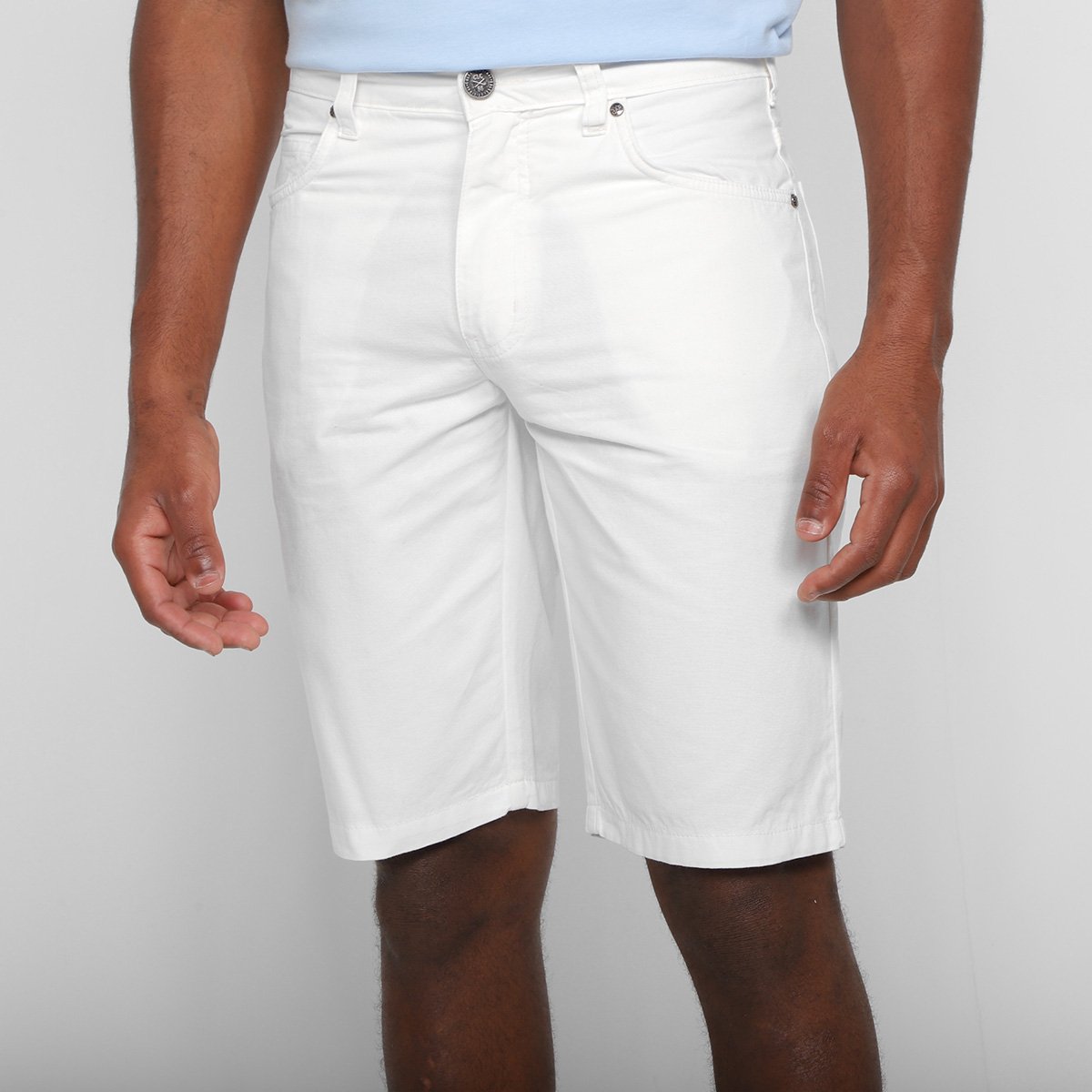 Bermuda Sarja Colcci Noah Masculina - Off White Menor preço em Bermuda Sarja Colcci Noah Masculina - Off White