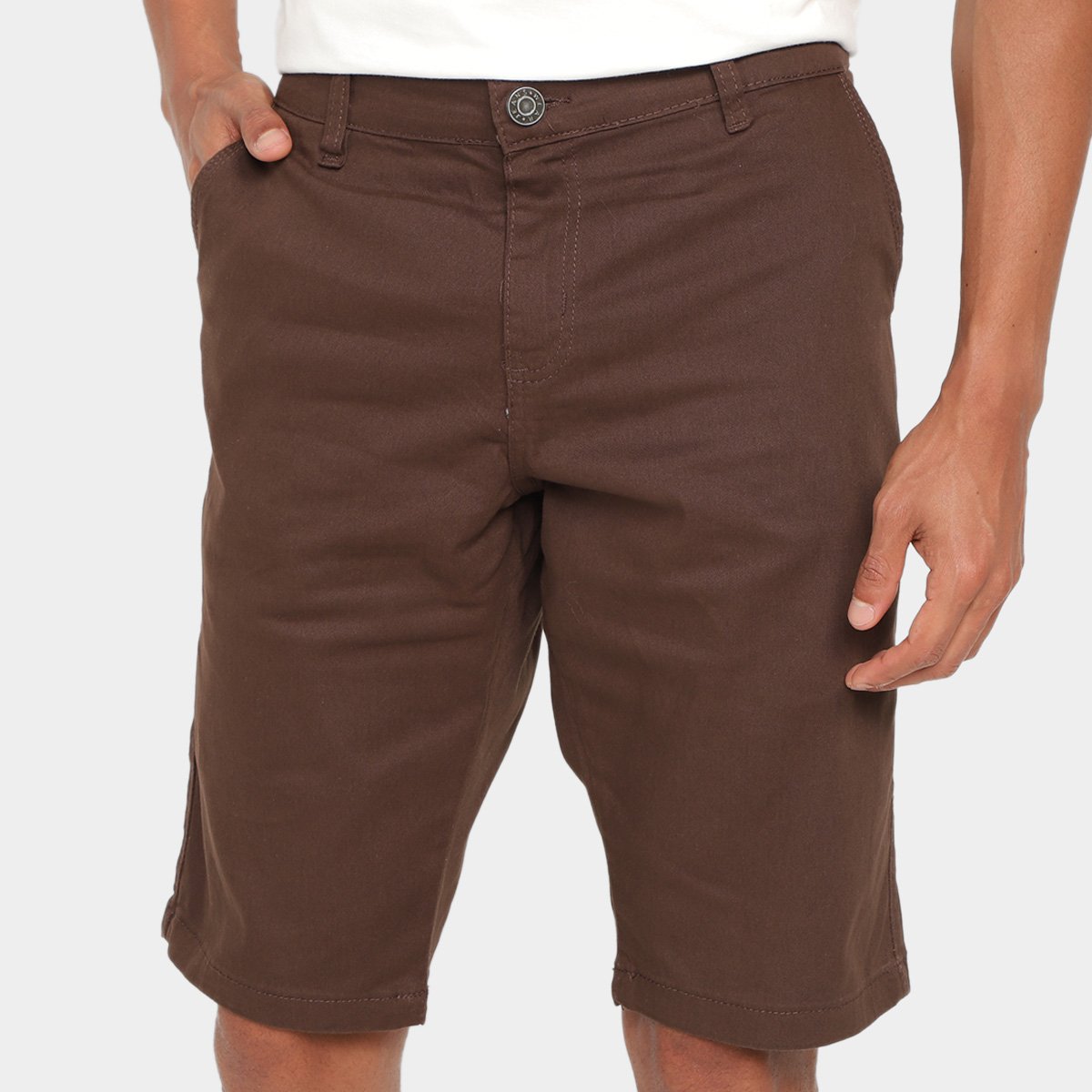 Bermuda Sarja Grifle Lisa Masculina - Marrom Menor preço em Bermuda Sarja Grifle Lisa Masculina - Marrom