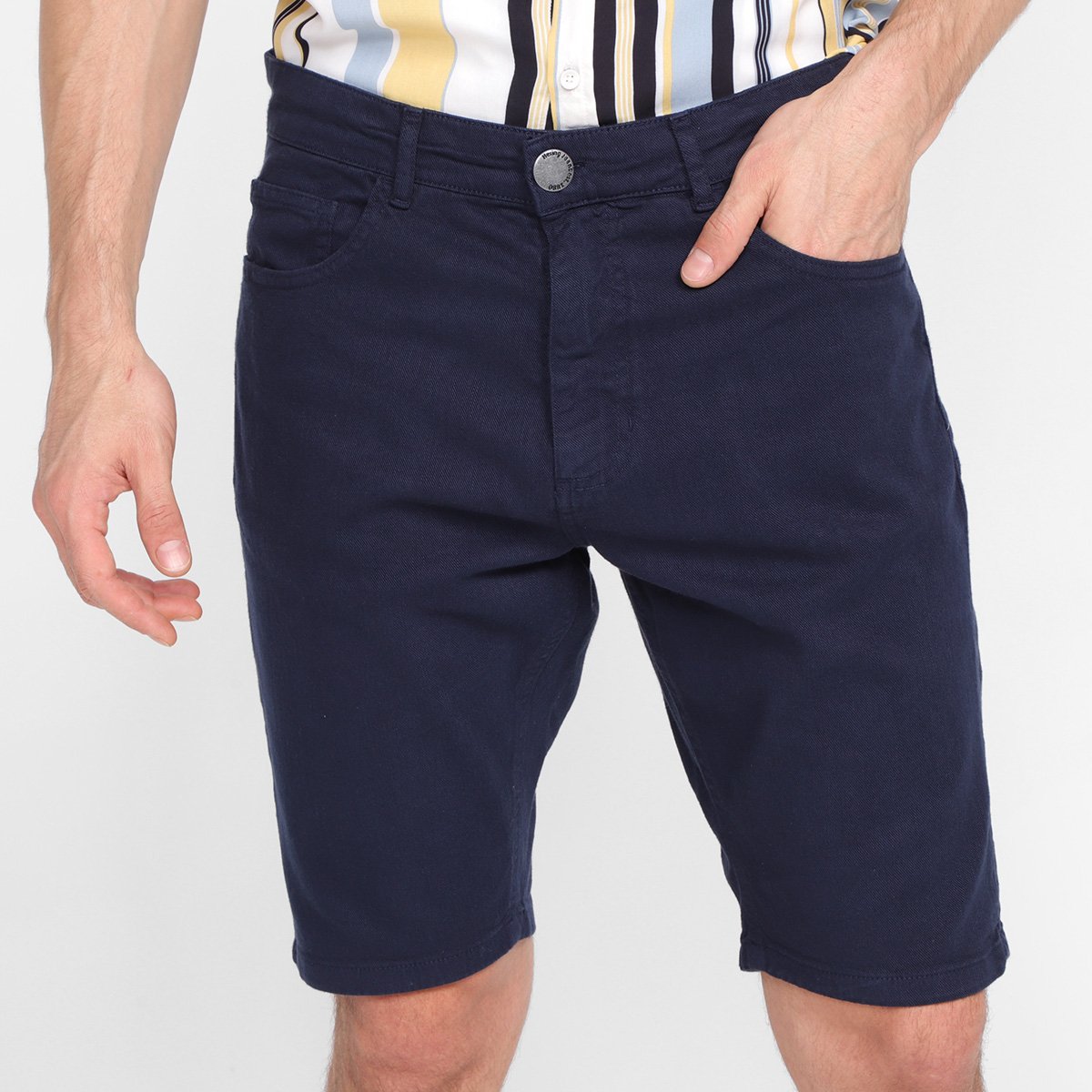 Bermuda Sarja Hering Lisa Masculina - Azul Escuro Menor preço em Bermuda Sarja Hering Lisa Masculina - Azul Escuro