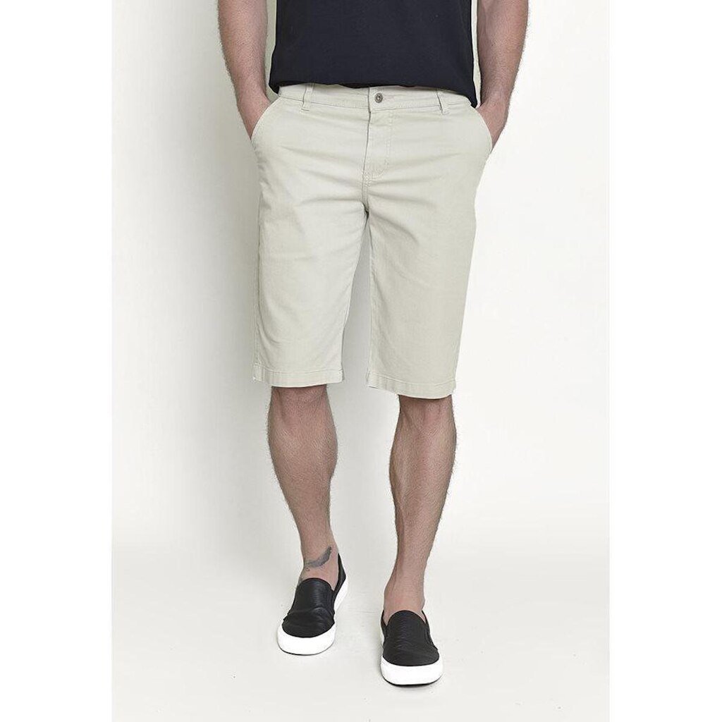 Bermuda Slim Sarja Lemier Collection com Bolso Fa
