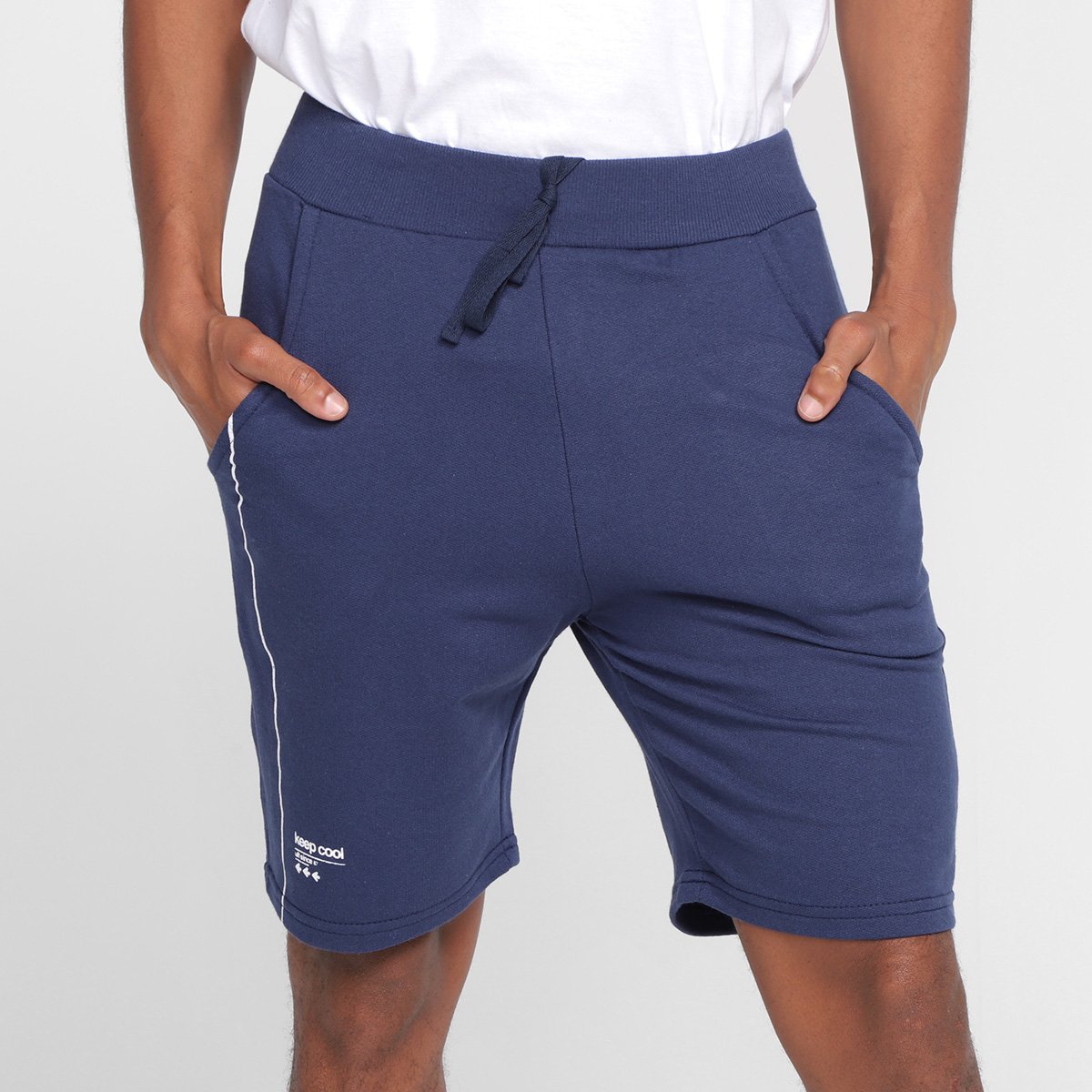 Bermuda Ultimato Casual Masculina - Marinho Menor preço em Bermuda Ultimato Casual Masculina - Marinho