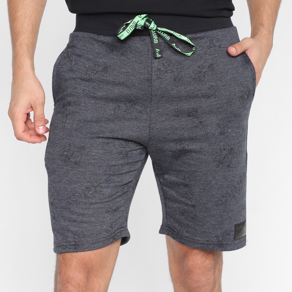 Bermuda Ultimato Moletinho Estampa Floral Masculina - Preto é ruim? Bermuda Ultimato Moletinho Estampa Floral Masculina - Preto é boa?