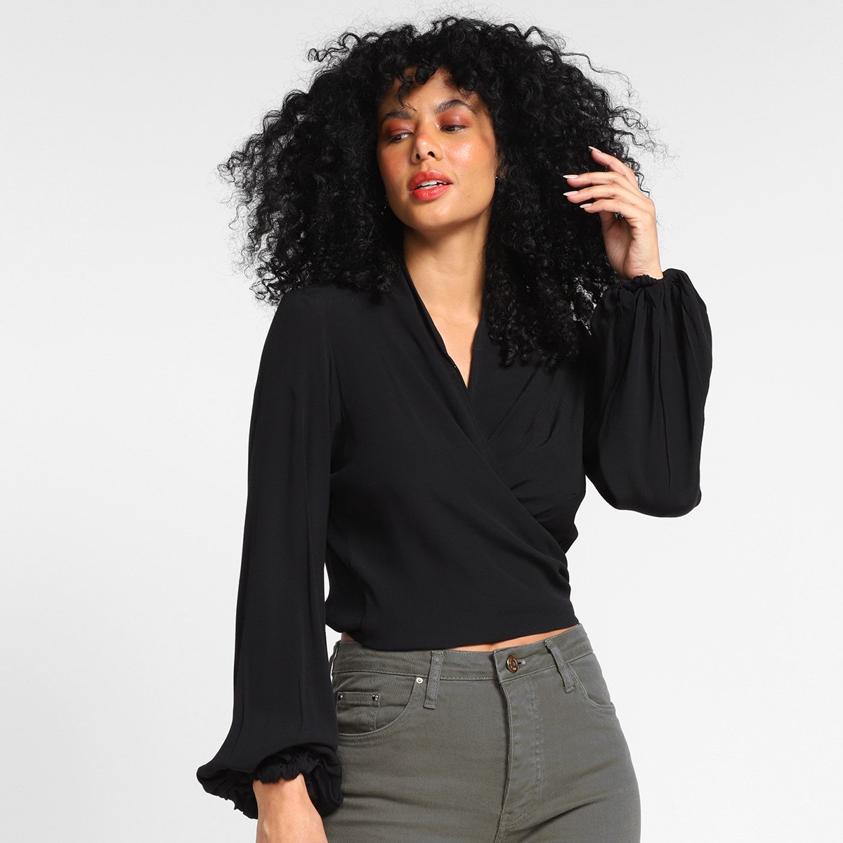 Blusa All Is Love Transpassada Amarração Manga Longa Feminina - Preto Menor preço em Blusa All Is Love Transpassada Amarração Manga Longa Feminina - Preto