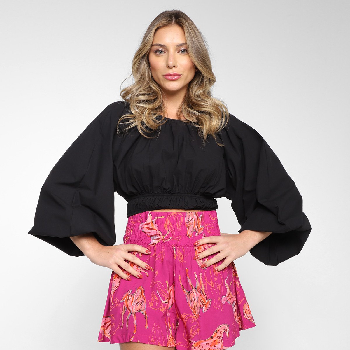 Blusa Colcci Cropped Manga Bufante Feminina - Preto Menor preço em Blusa Colcci Cropped Manga Bufante Feminina - Preto
