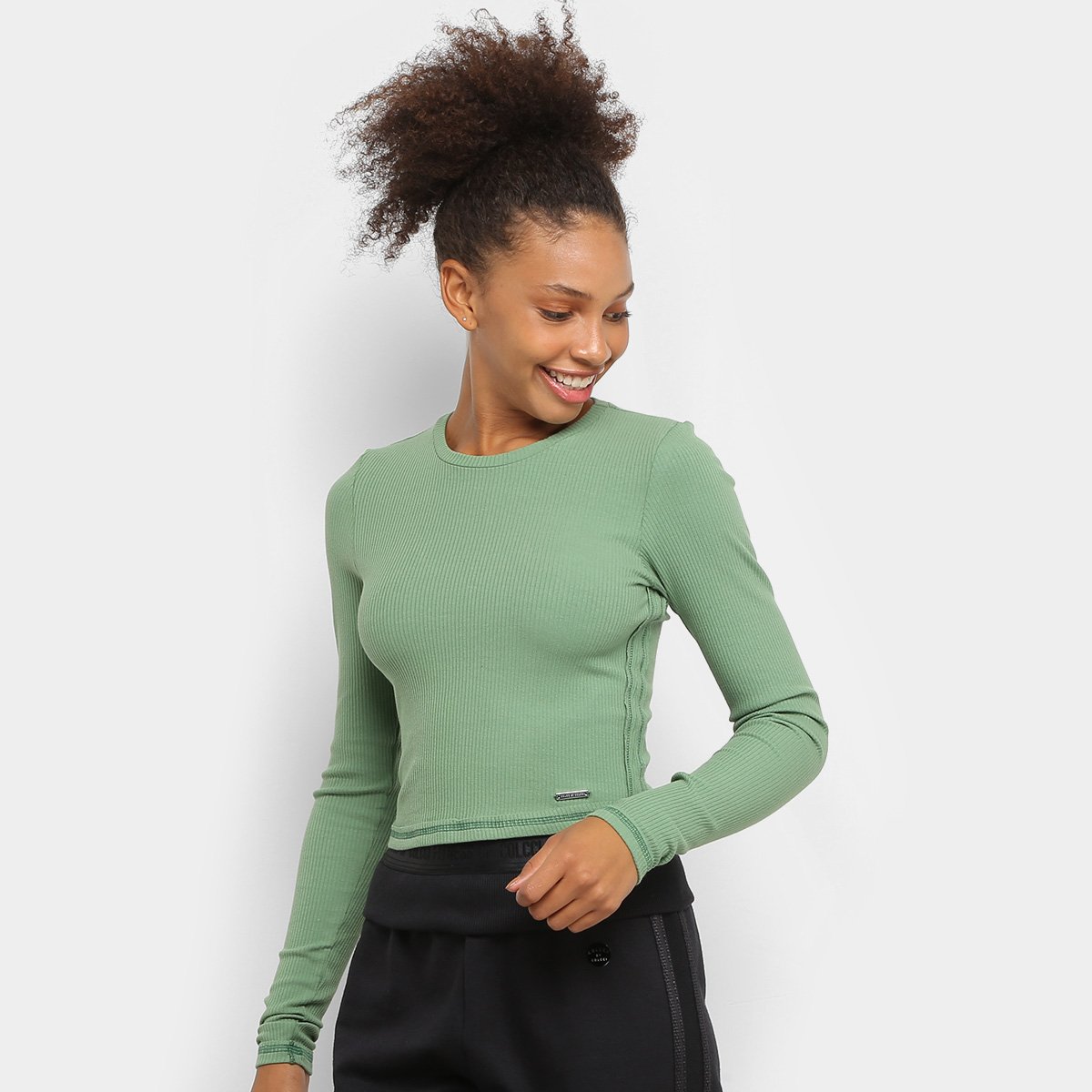 Blusa Colcci Fitness Canelada Manga Longa Feminina - Verde escuro Menor preço em Blusa Colcci Fitness Canelada Manga Longa Feminina - Verde escuro