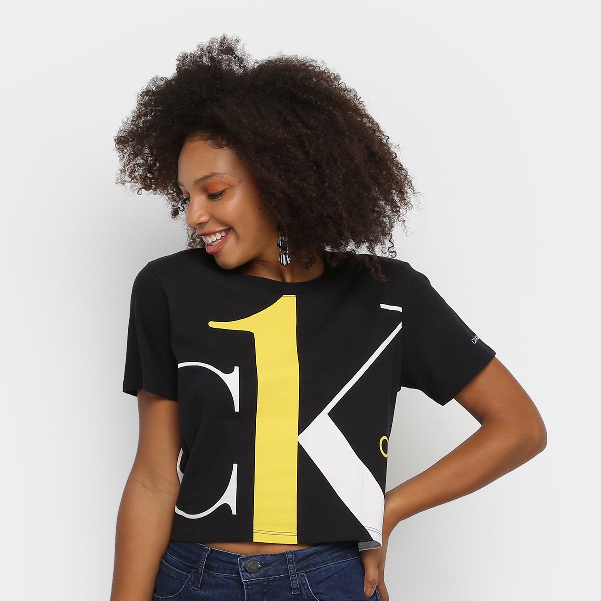 Blusa Cropped Calvin Klein Estampa Logo Feminina - Preto Menor preço em Blusa Cropped Calvin Klein Estampa Logo Feminina - Preto