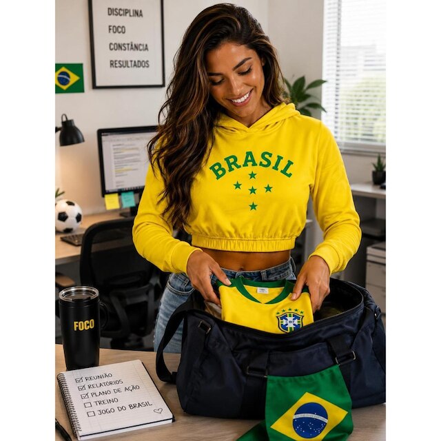 Blusa Cropped Feminina Brasil com Capuz Manga Longa Casual Torcida Poliéster e Viscose