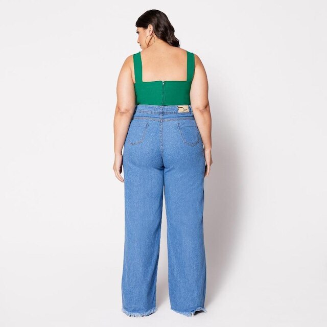 Blusa Cropped Plus com Aro em V e Bojo Verde