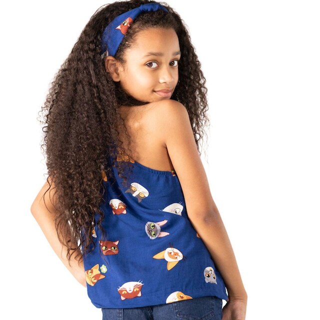 Blusa de um Ombro só com Estampa de Gatinhos