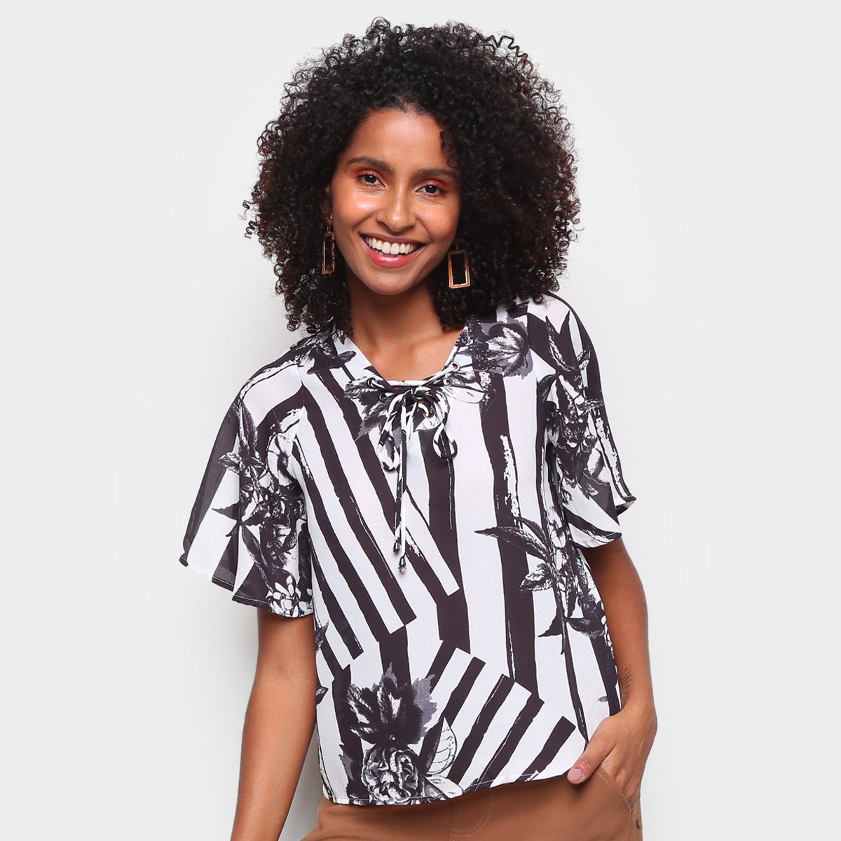 Blusa Eagle Rock Listrada Floral Amarração Feminina - Preto Menor preço em Blusa Eagle Rock Listrada Floral Amarração Feminina - Preto