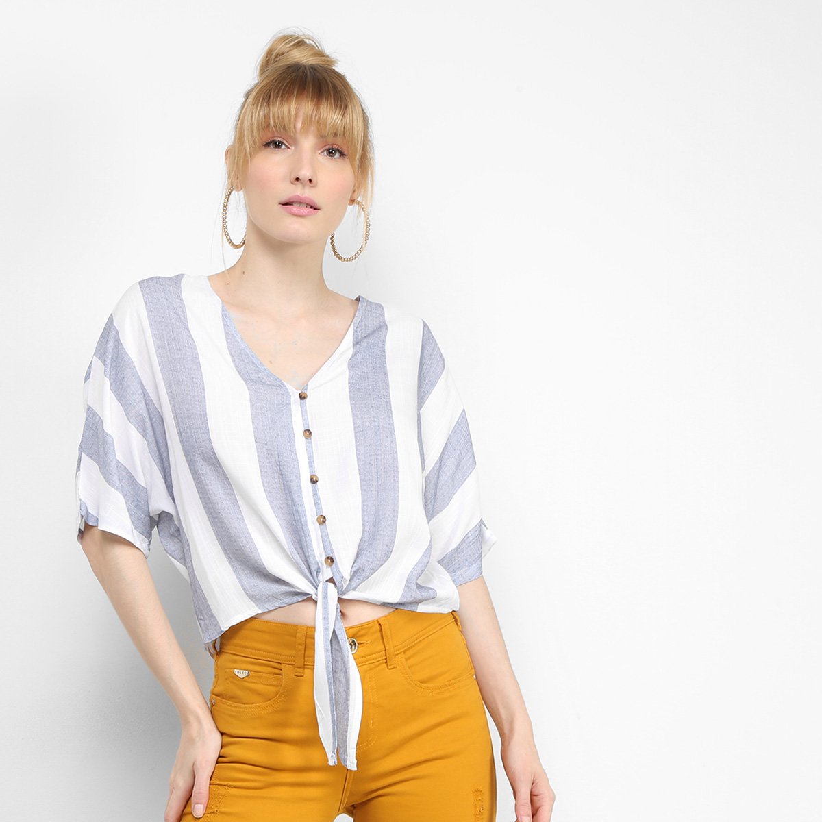 blusa de botão na frente feminina